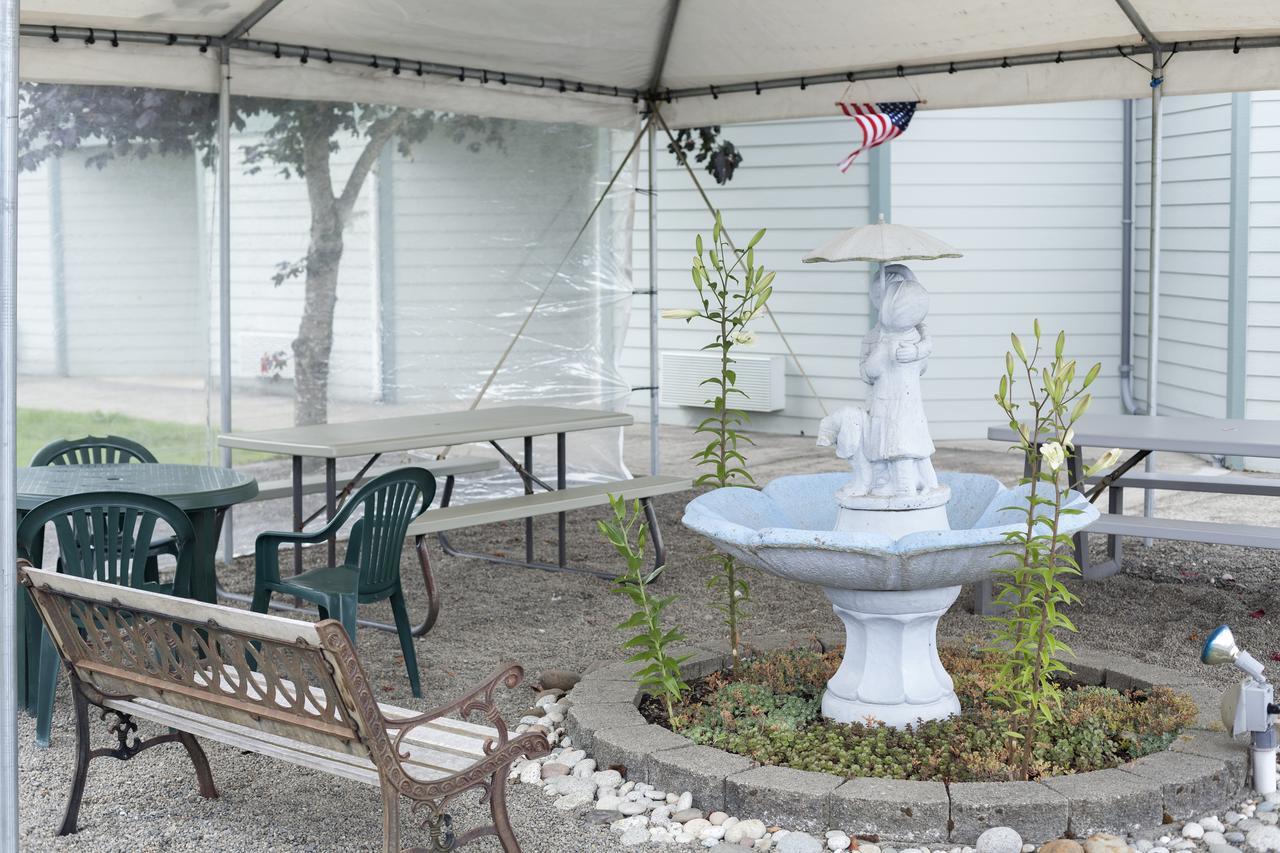 Dew Drop Inn Forks Eksteriør billede